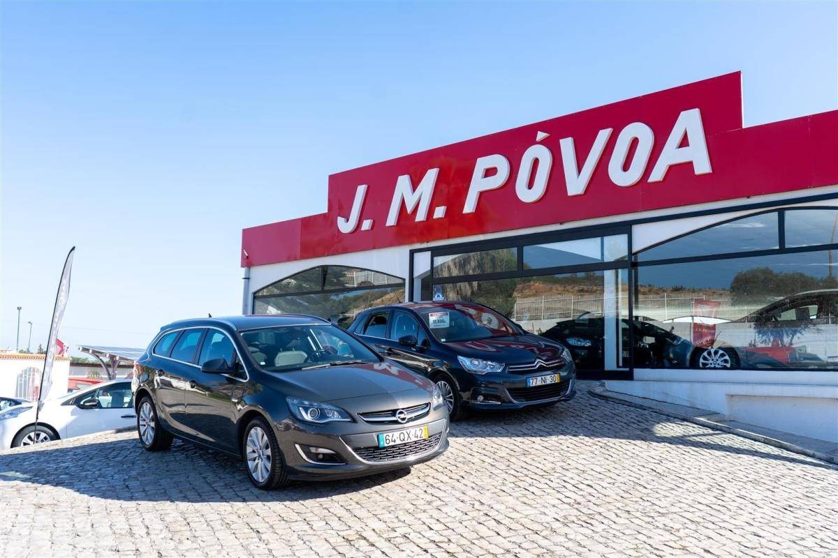 volkswagen-golf-2021-diesel-2000cc