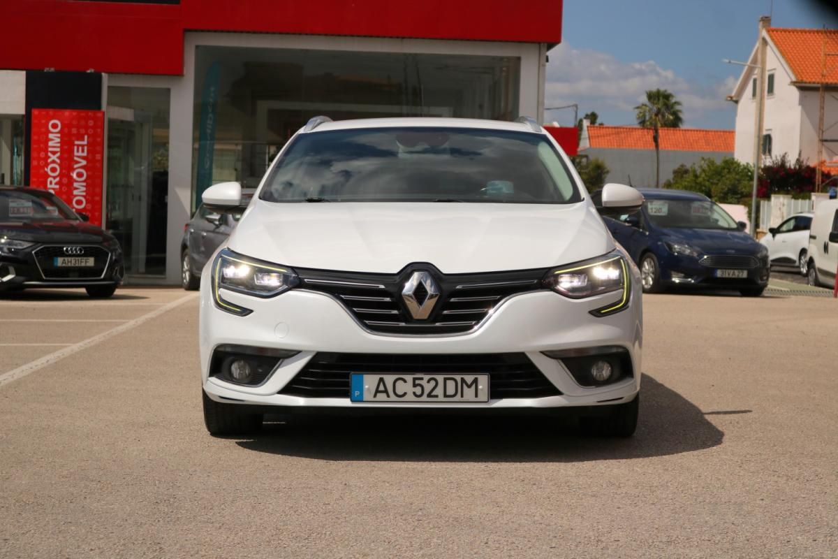 renault-megane-sport-tourer-2020-diesel-1500cc
