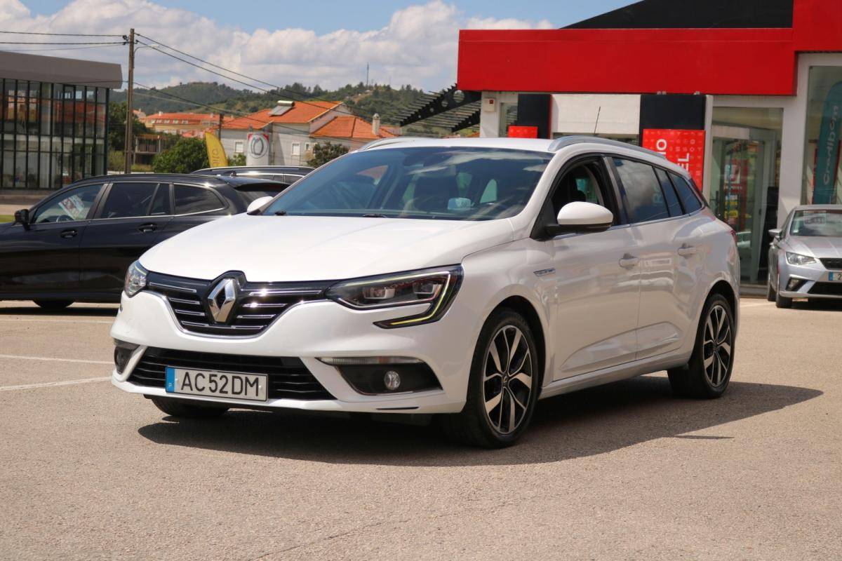 renault-megane-sport-tourer-2020-diesel-1500cc