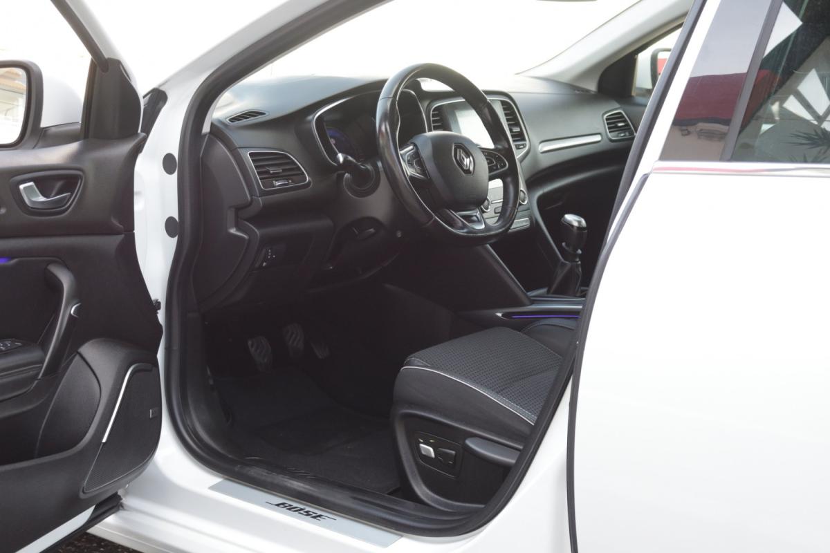 renault-megane-sport-tourer-2020-diesel-1500cc