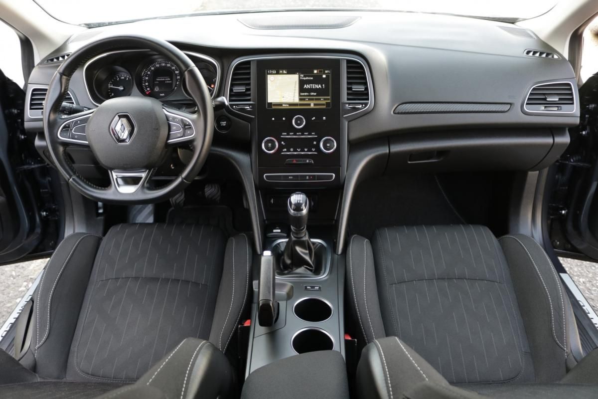 renault-megane-sport-tourer-2021-diesel-1500cc