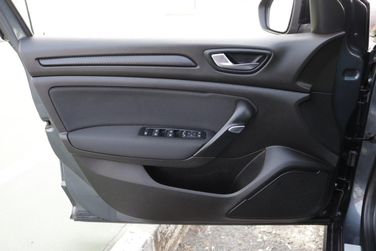 renault-megane-sport-tourer-2021-diesel-1500cc
