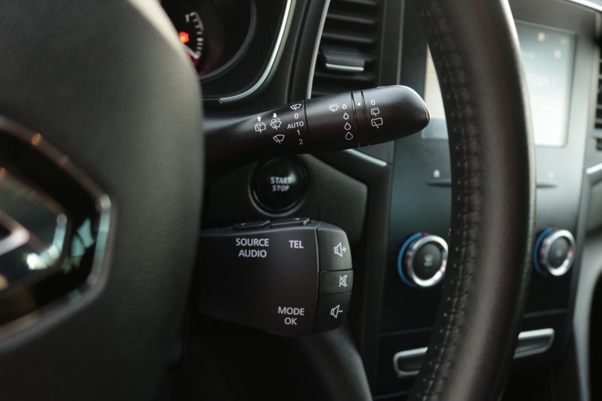 renault-megane-sport-tourer-2021-diesel-1500cc