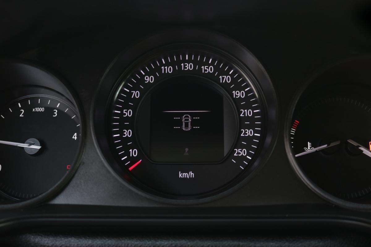renault-megane-sport-tourer-2021-diesel-1500cc