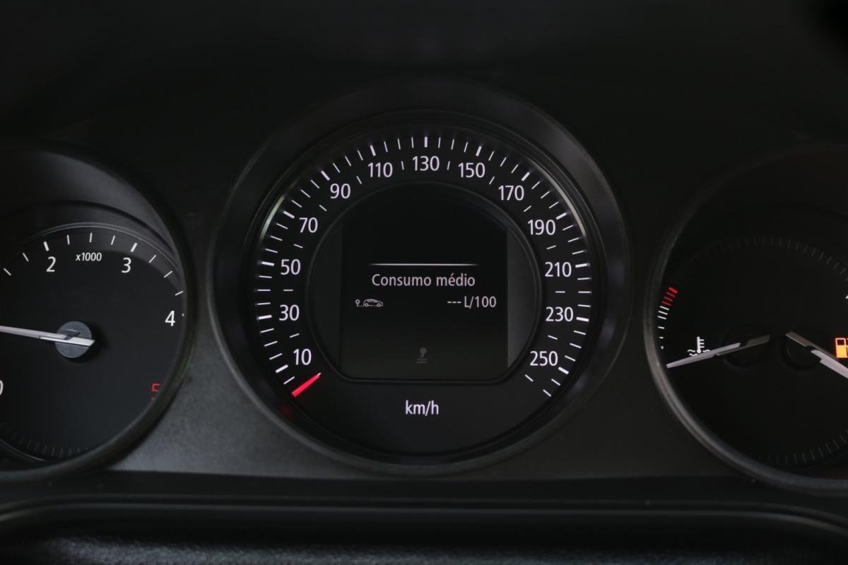 renault-megane-sport-tourer-2021-diesel-1500cc