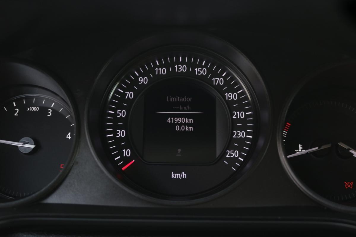 renault-megane-sport-tourer-2021-diesel-1500cc