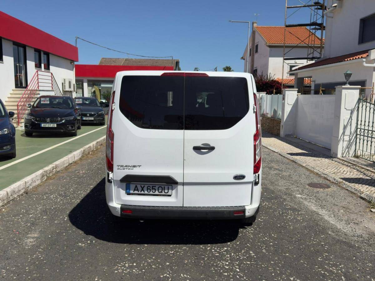 ford-transit-2023-diesel-2000cc