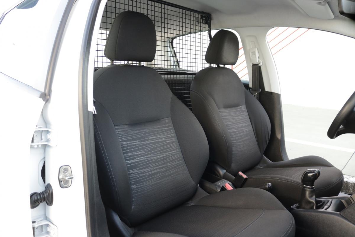 peugeot-208-2018-diesel-1600cc