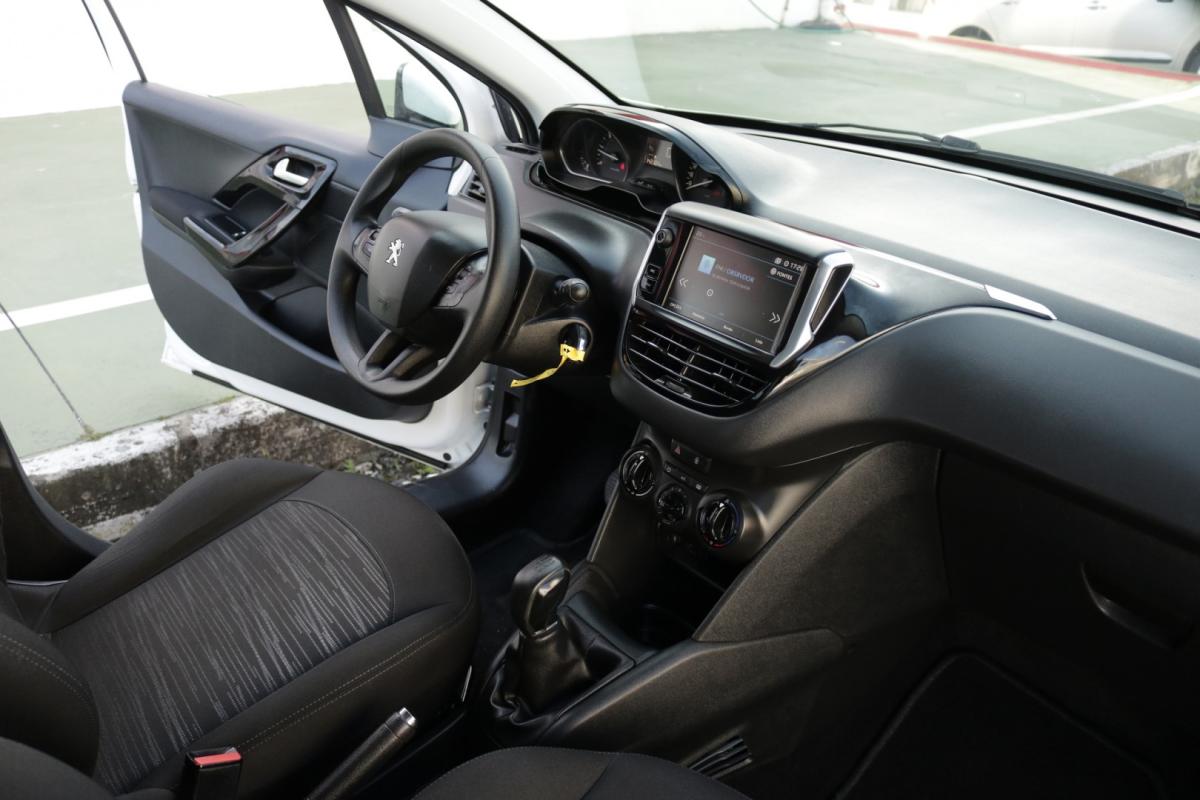 peugeot-208-2018-diesel-1600cc