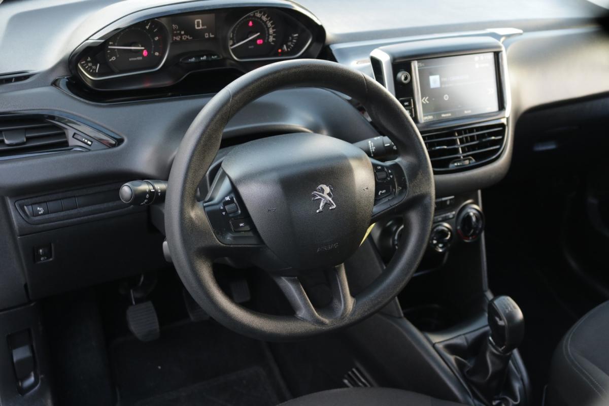 peugeot-208-2018-diesel-1600cc