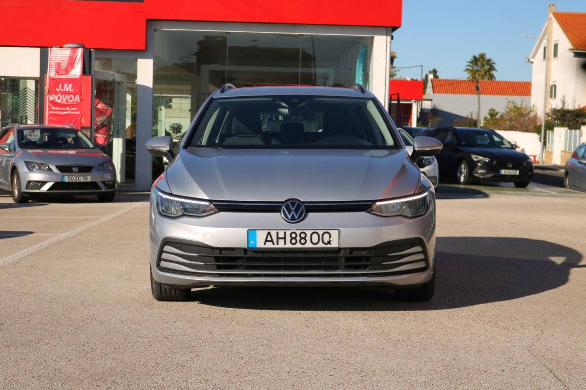 volkswagen-golf-variant-2021-diesel-2000cc