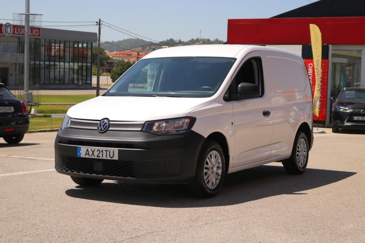 volkswagen-caddy-2023-diesel-2000cc