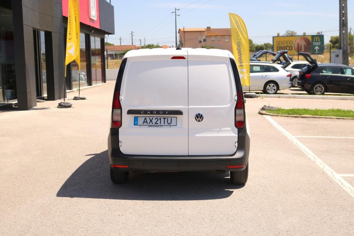 volkswagen-caddy-2023-diesel-2000cc