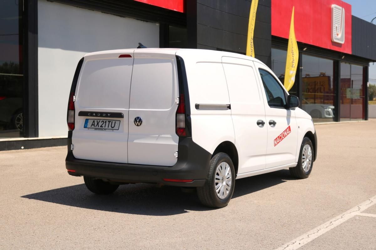 volkswagen-caddy-2023-diesel-2000cc