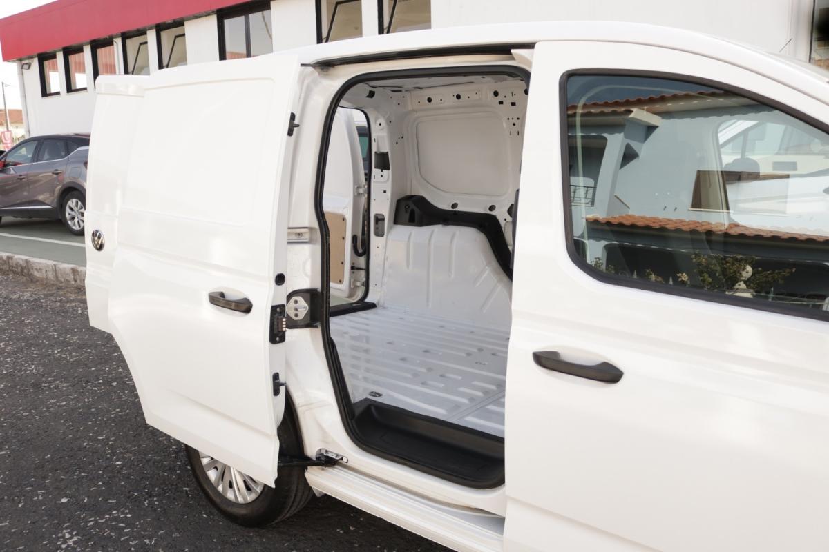 volkswagen-caddy-2023-diesel-2000cc