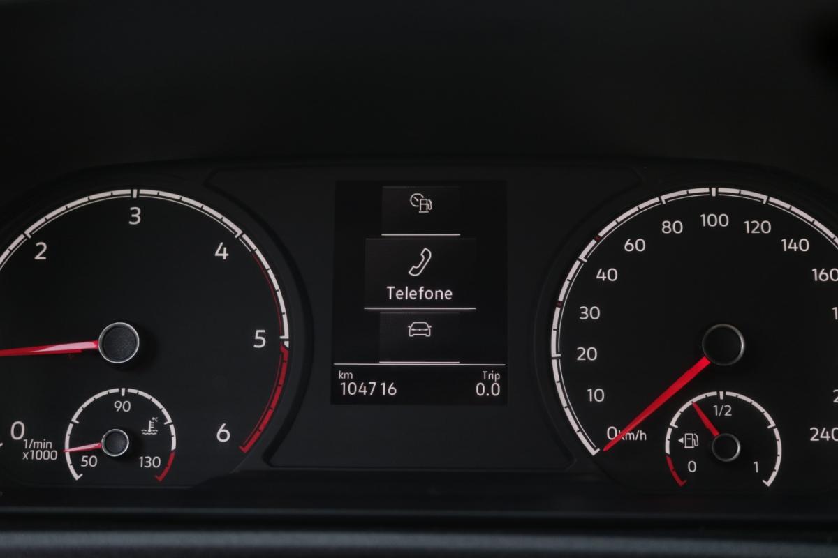 volkswagen-caddy-2023-diesel-2000cc