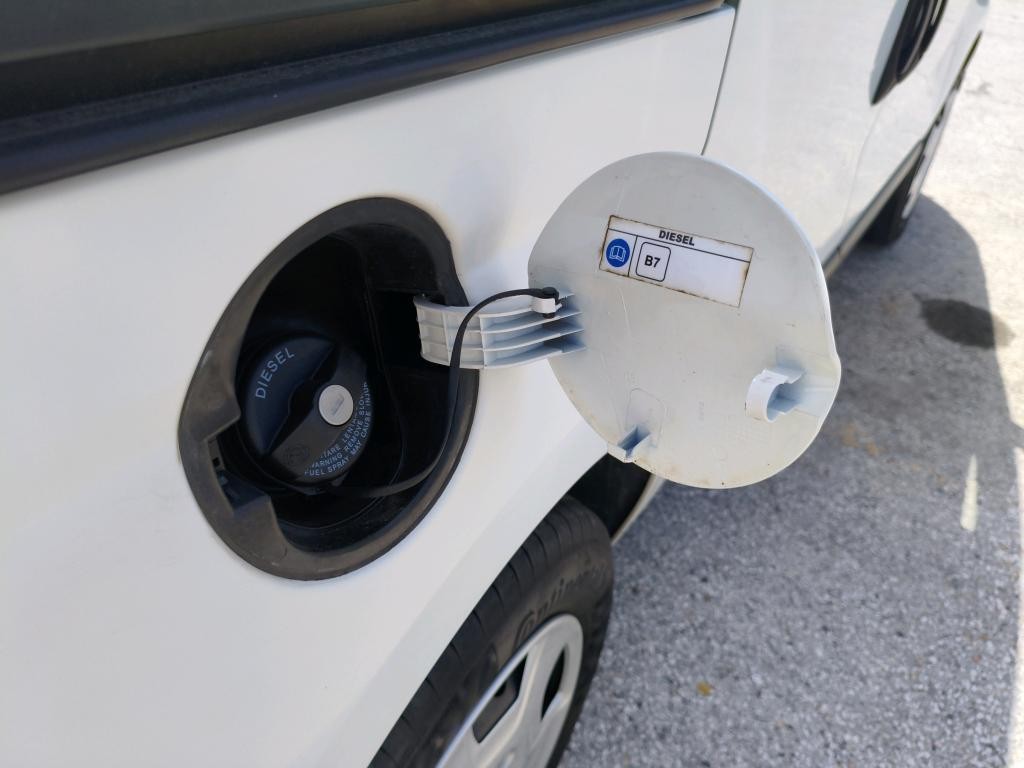 fiat-fiorino-2022-diesel-1300cc