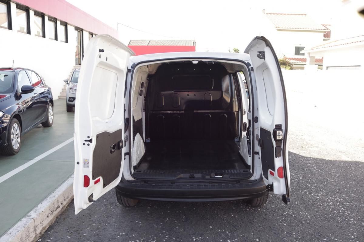 mercedes-benz-citan-2018-diesel-1500cc