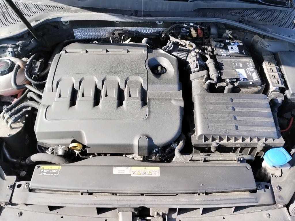 volkswagen-golf-variant-2020-diesel-1600cc