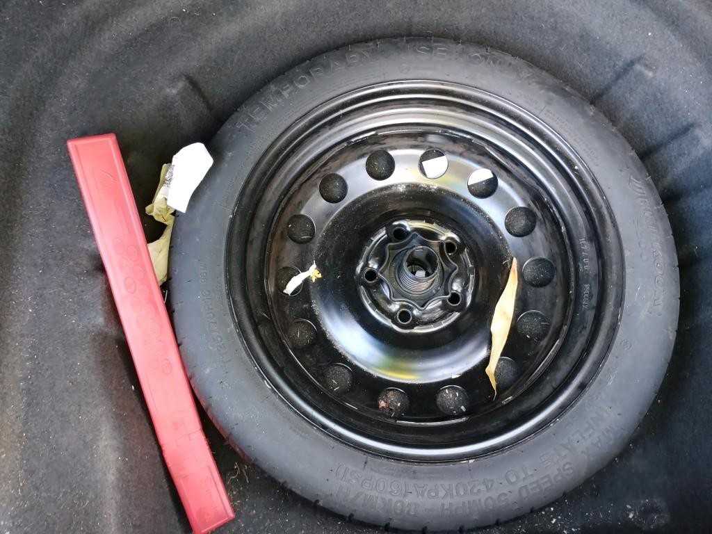 volkswagen-golf-variant-2020-diesel-1600cc