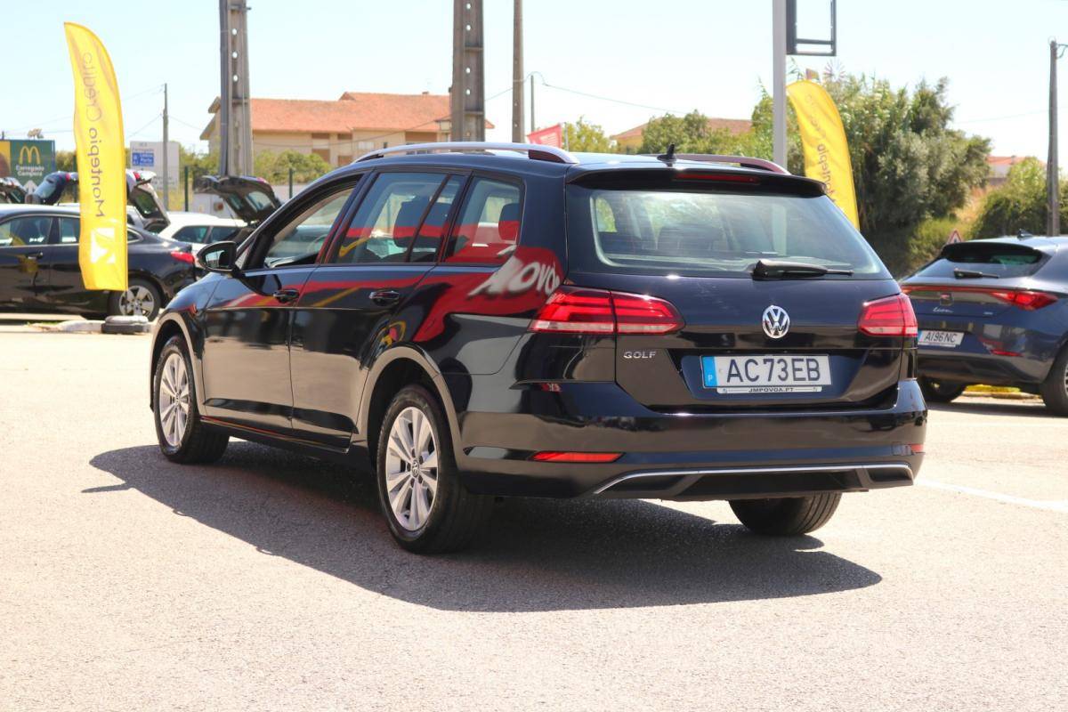 volkswagen-golf-variant-2020-diesel-1600cc