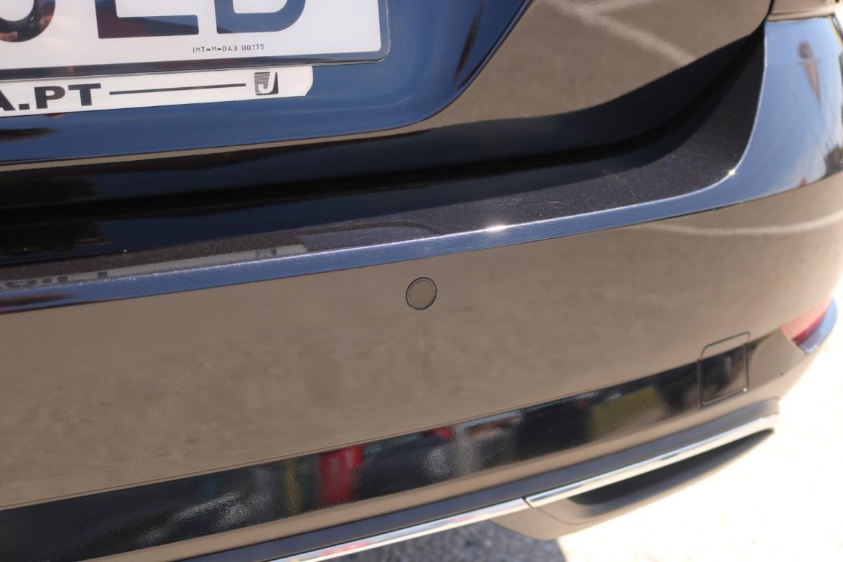 volkswagen-golf-variant-2020-diesel-1600cc