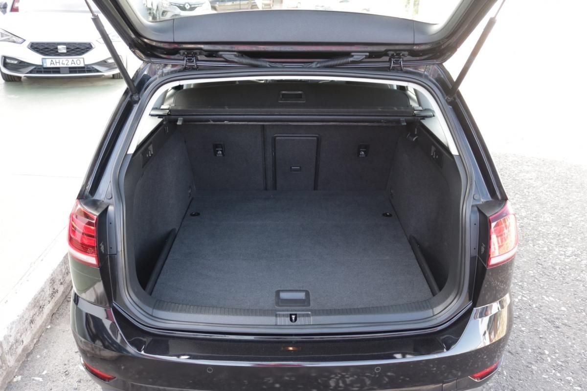 volkswagen-golf-variant-2020-diesel-1600cc