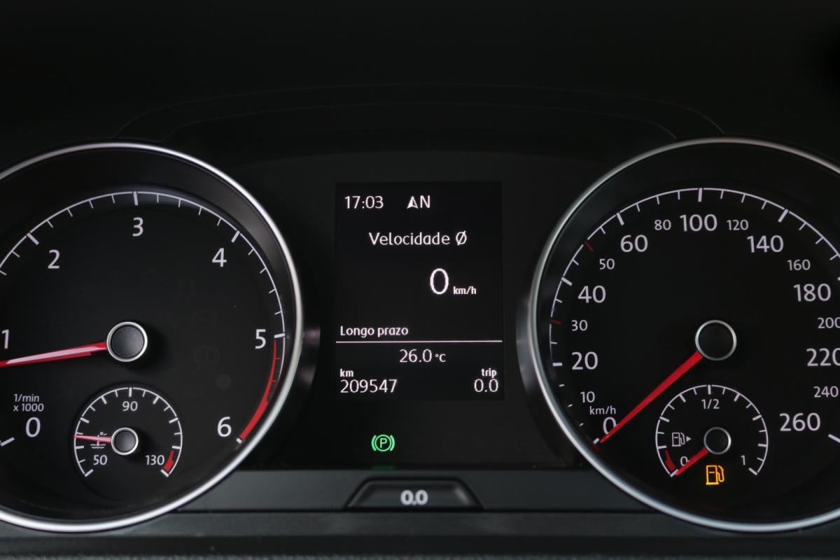volkswagen-golf-variant-2020-diesel-1600cc