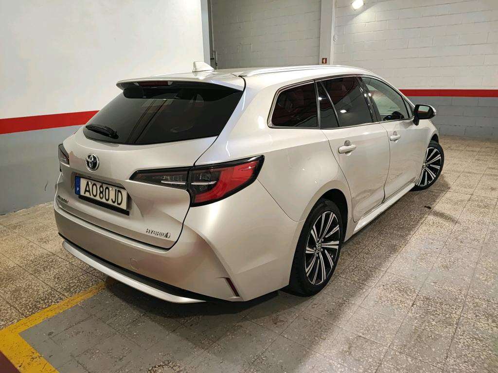 toyota-corolla-2022-hibrido-1800cc