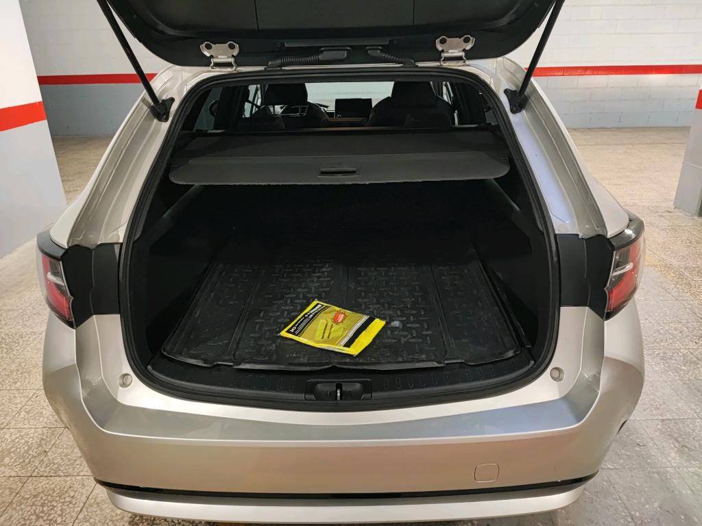 toyota-corolla-2022-hibrido-1800cc