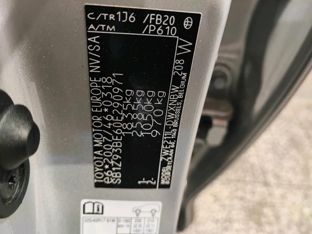 toyota-corolla-2022-hibrido-1800cc