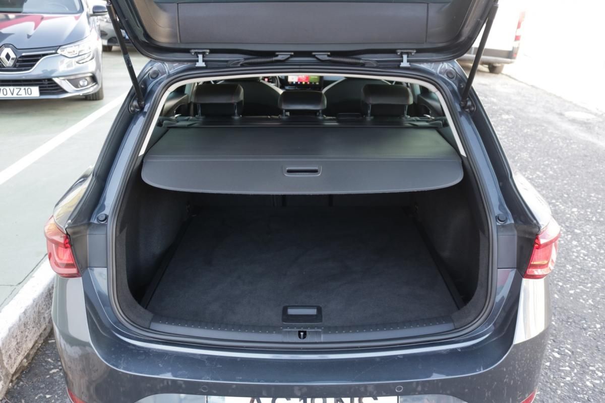 seat-leon-st-2021-diesel-2000cc