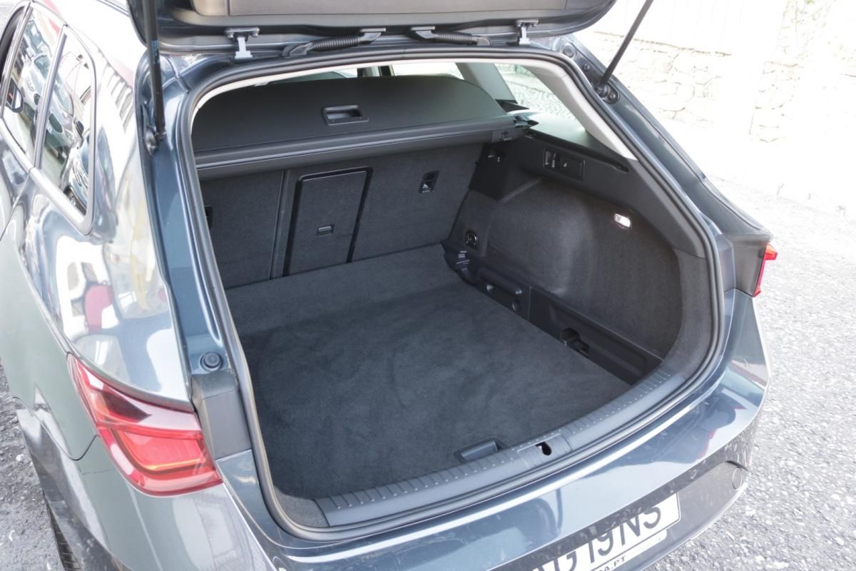 seat-leon-st-2021-diesel-2000cc