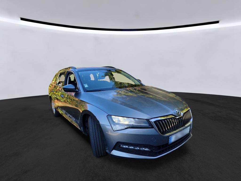 skoda-superb-2022-diesel-2000cc
