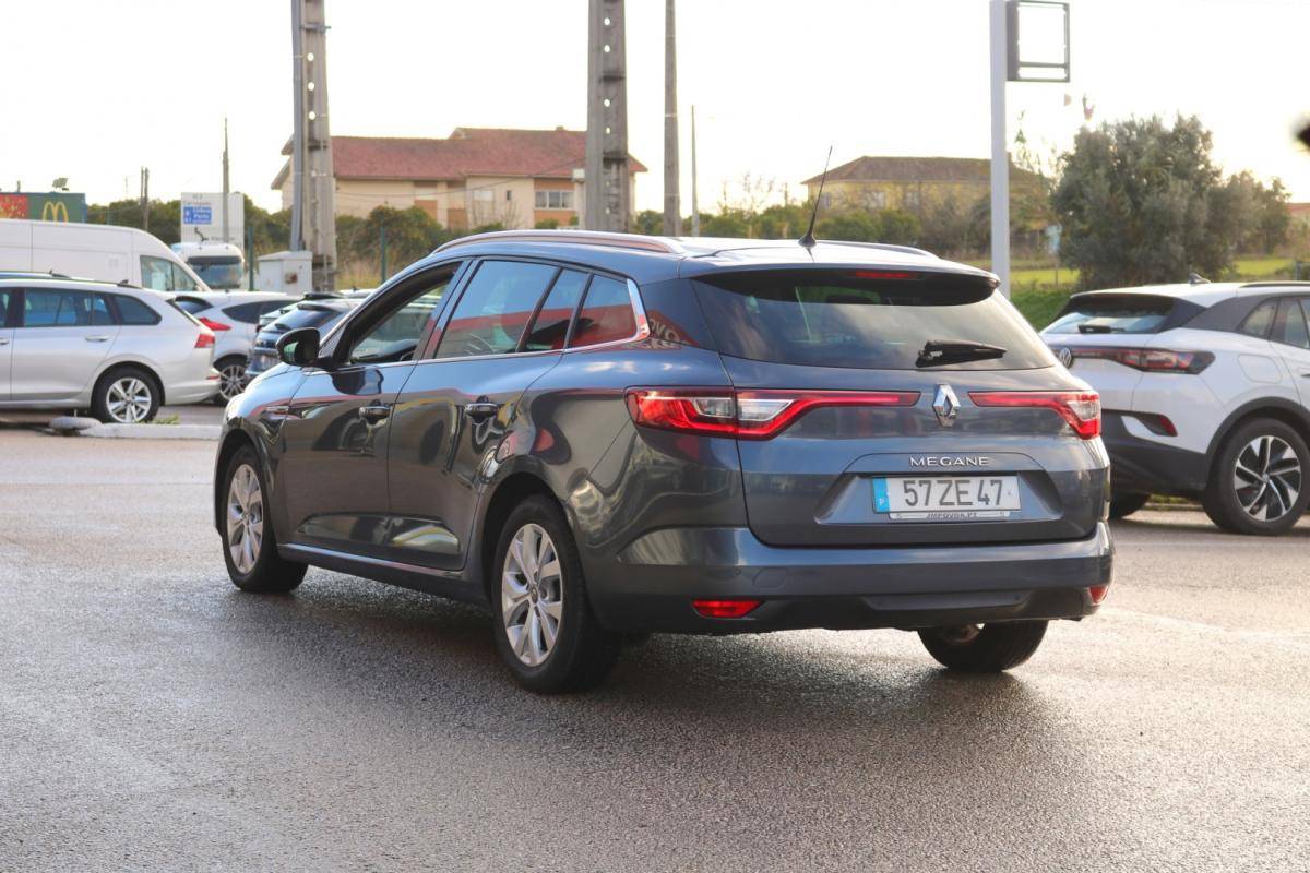 renault-megane-sport-tourer-2019-diesel-1500cc