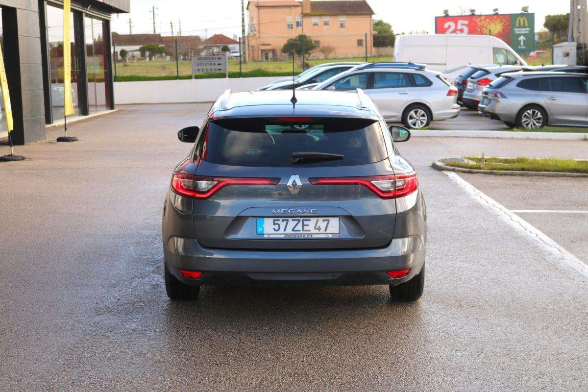 renault-megane-sport-tourer-2019-diesel-1500cc