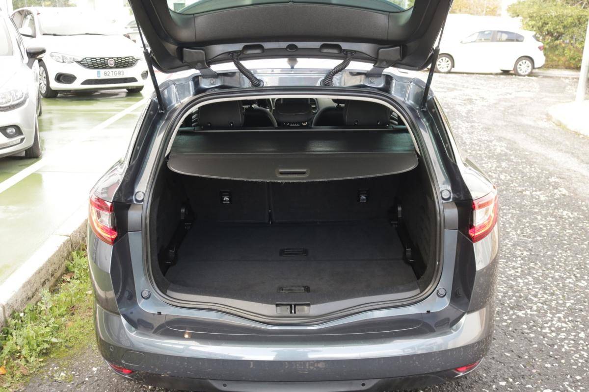renault-megane-sport-tourer-2019-diesel-1500cc