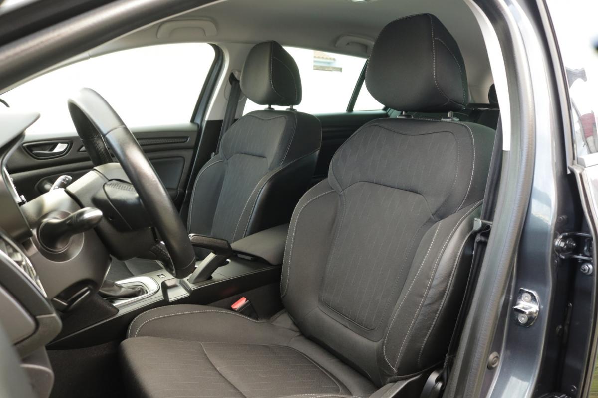 renault-megane-sport-tourer-2019-diesel-1500cc