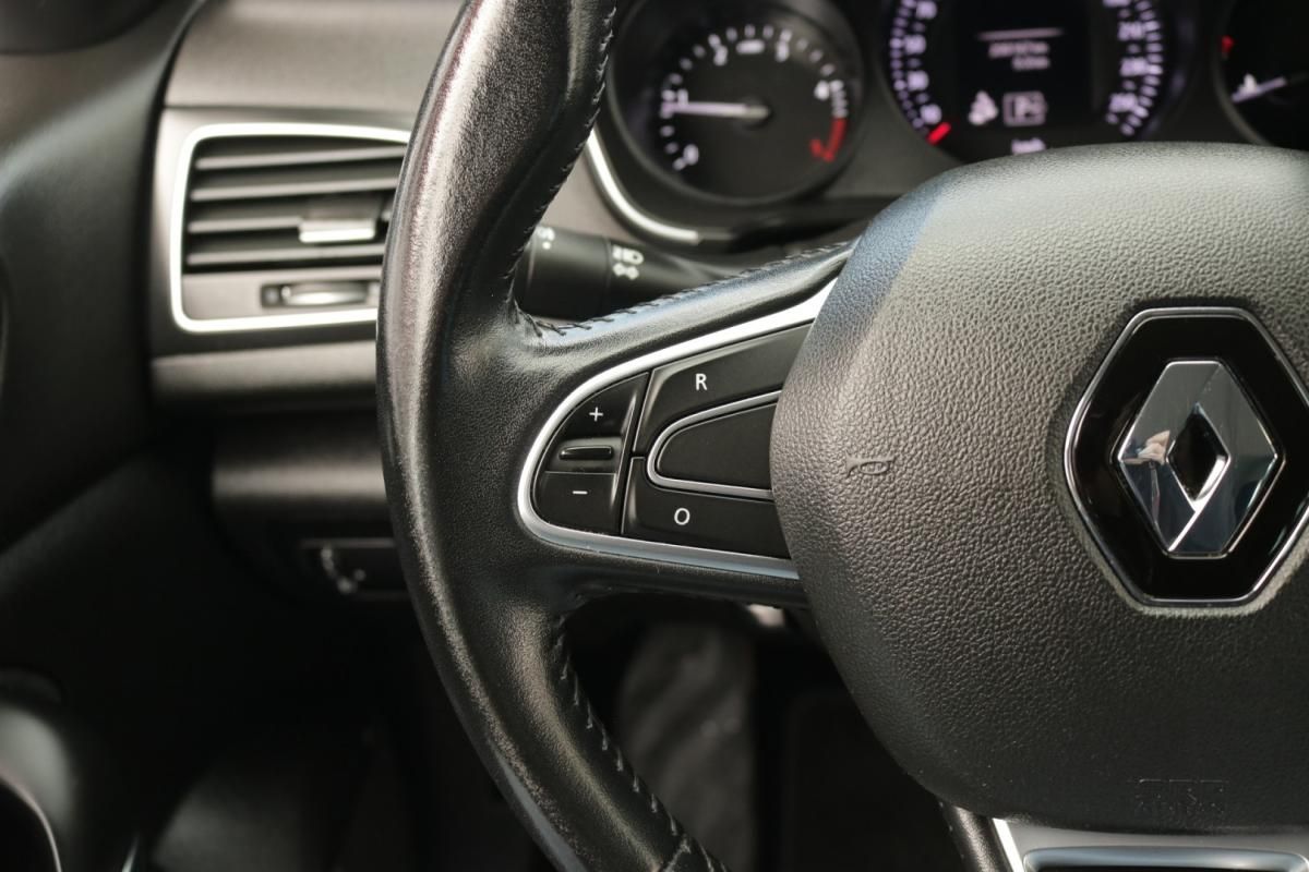 renault-megane-sport-tourer-2019-diesel-1500cc