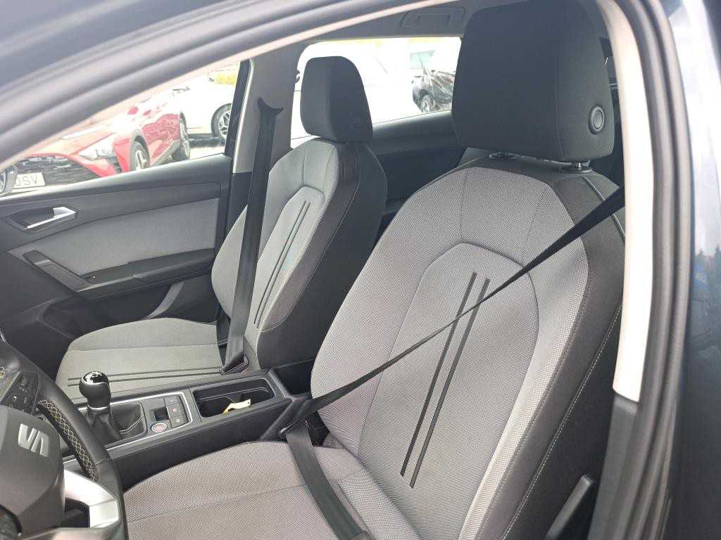 seat-leon-st-2023-diesel-2000cc