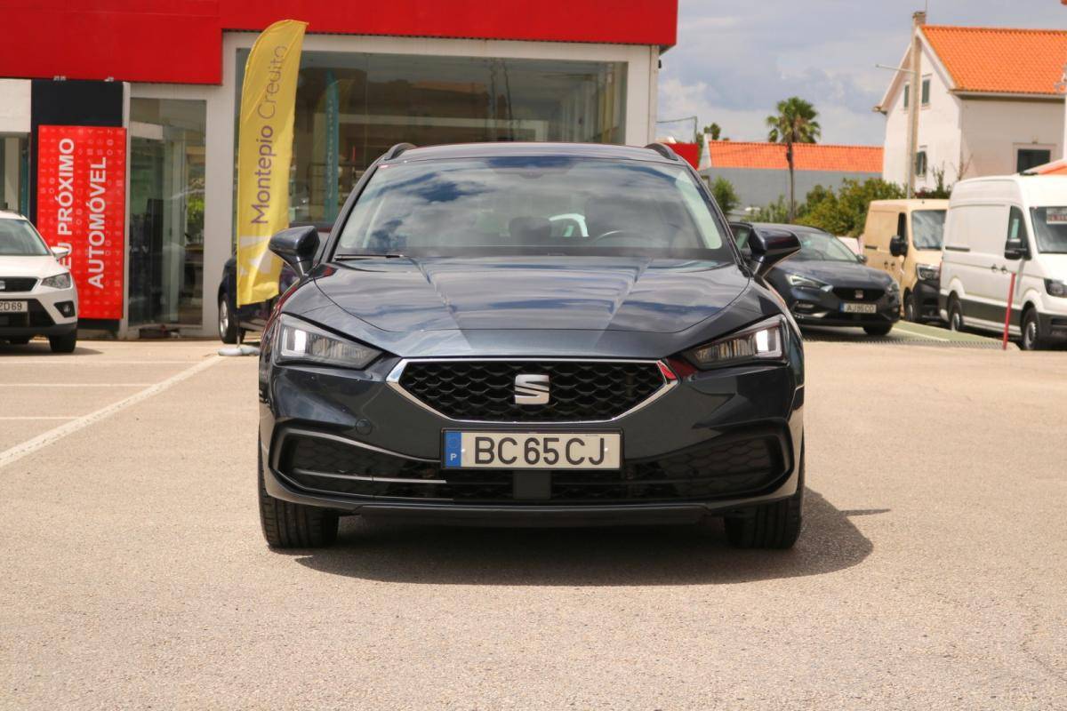 seat-leon-st-2023-diesel-2000cc