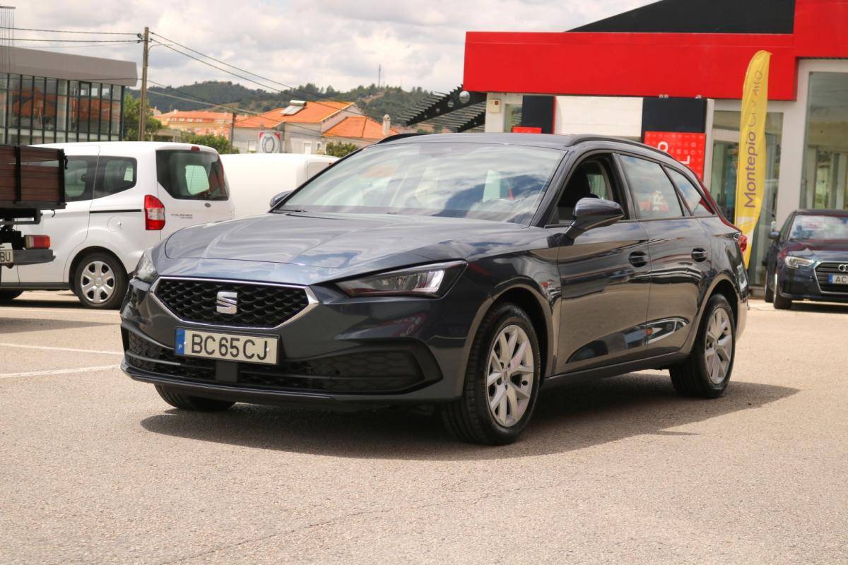 seat-leon-st-2023-diesel-2000cc