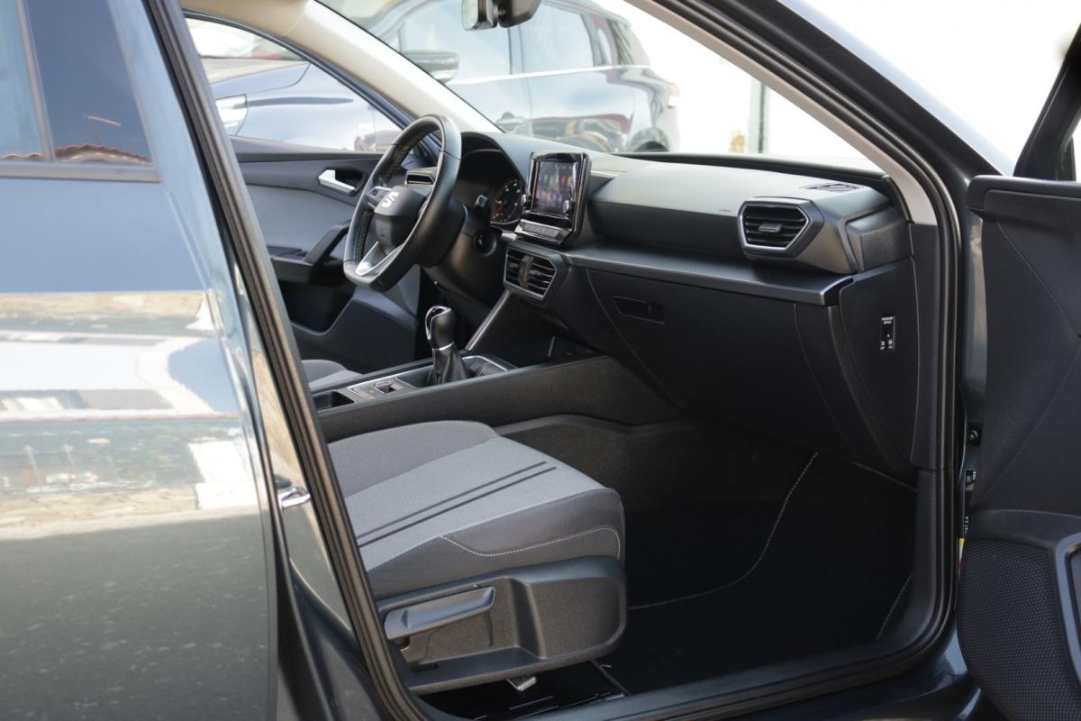 seat-leon-st-2023-diesel-2000cc