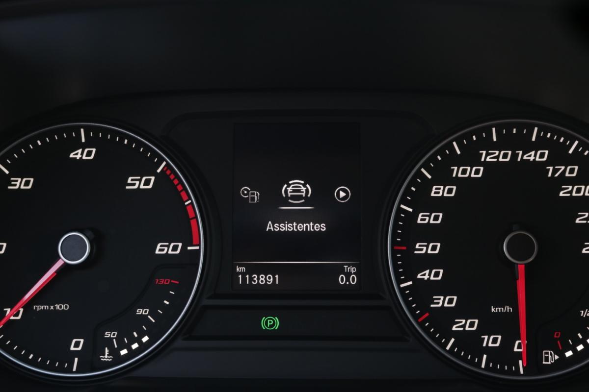 seat-leon-st-2023-diesel-2000cc