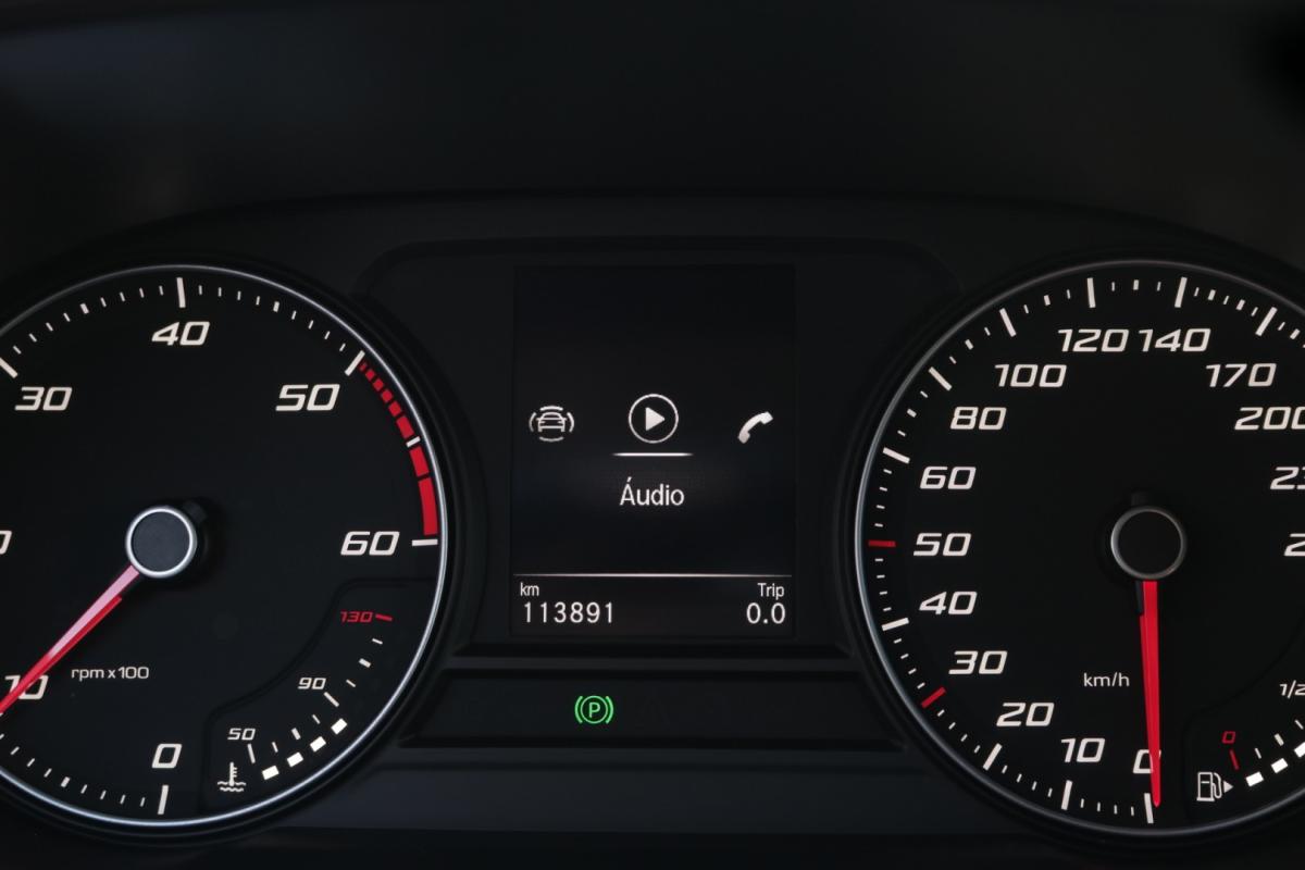 seat-leon-st-2023-diesel-2000cc