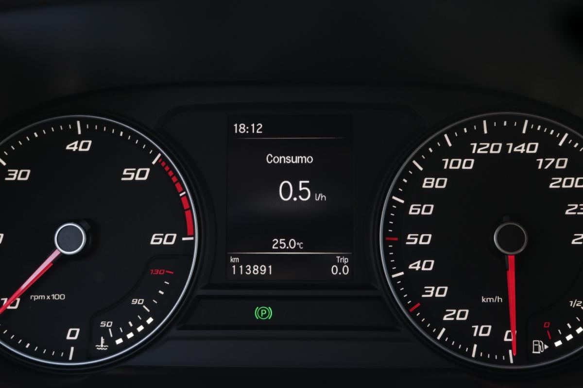 seat-leon-st-2023-diesel-2000cc