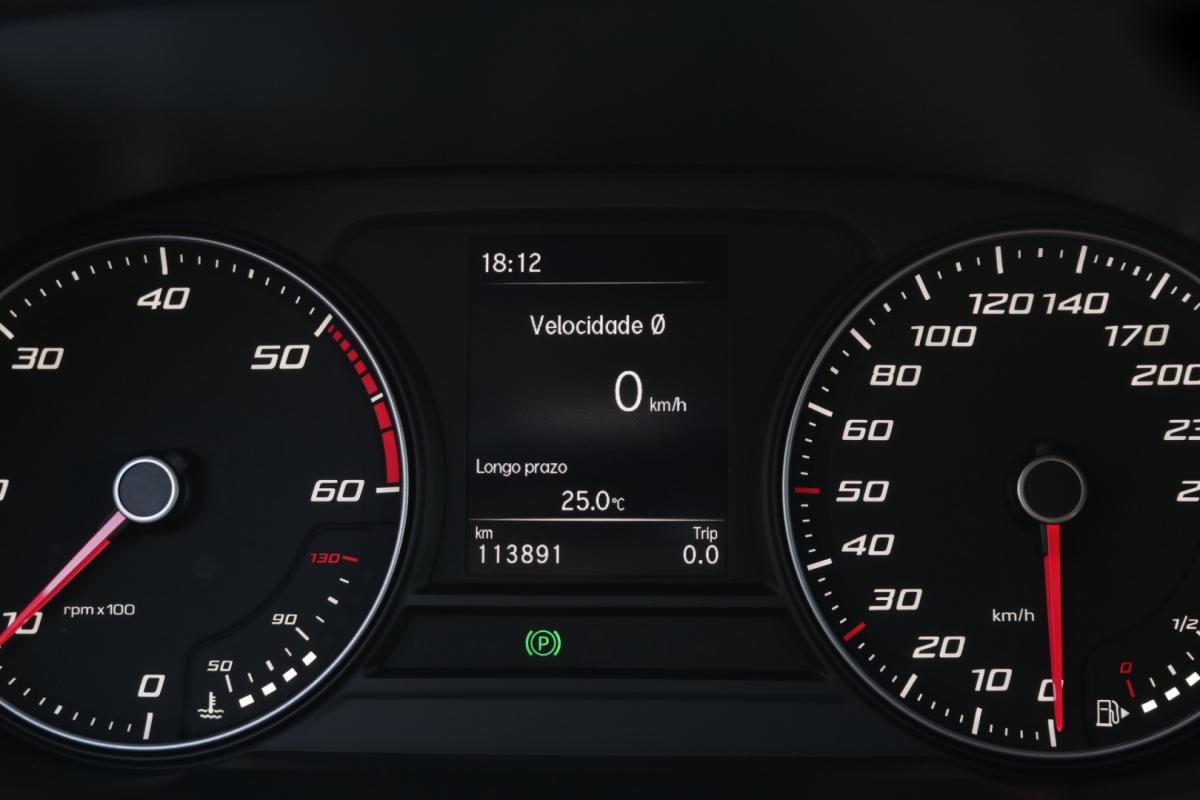 seat-leon-st-2023-diesel-2000cc