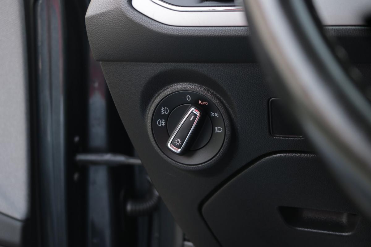 seat-leon-st-2019-diesel-1600cc