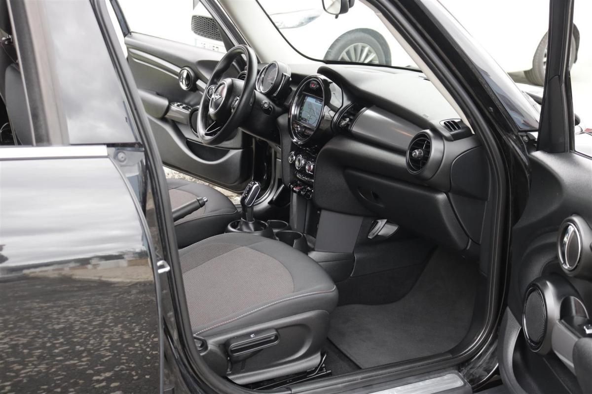 mini-cooper-2019-diesel-1500cc