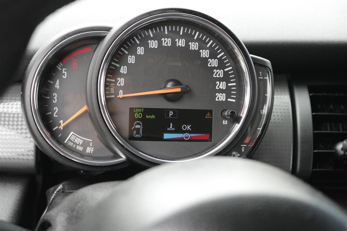 mini-cooper-2019-diesel-1500cc